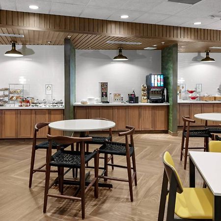 Hotel Fairfield By Marriott Port Clinton Waterfront Esterno foto