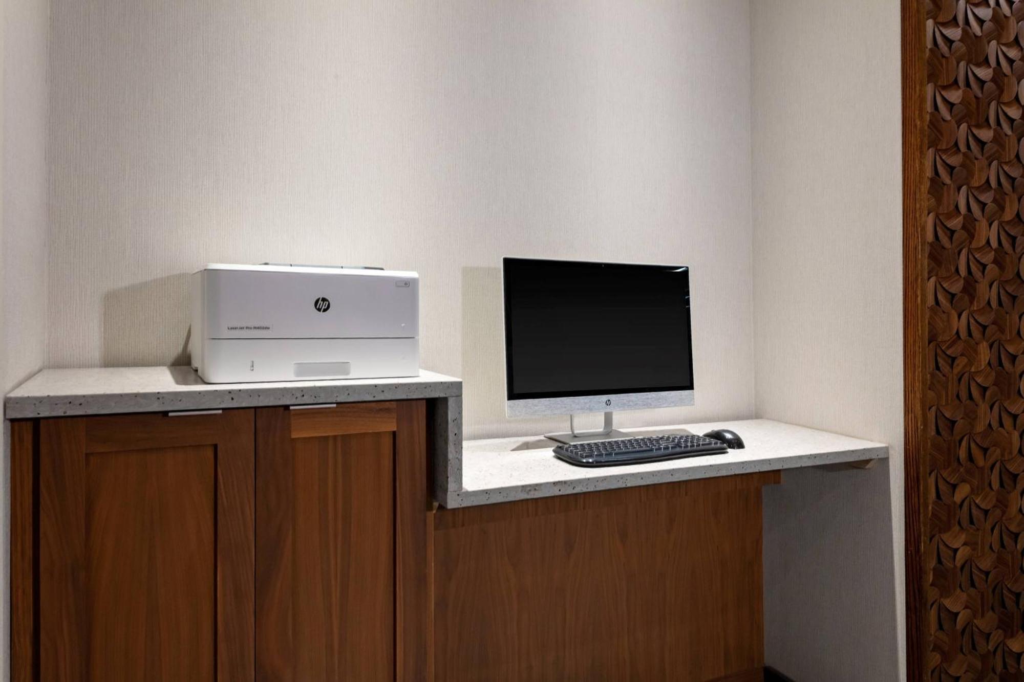 Hotel Fairfield By Marriott Port Clinton Waterfront Esterno foto