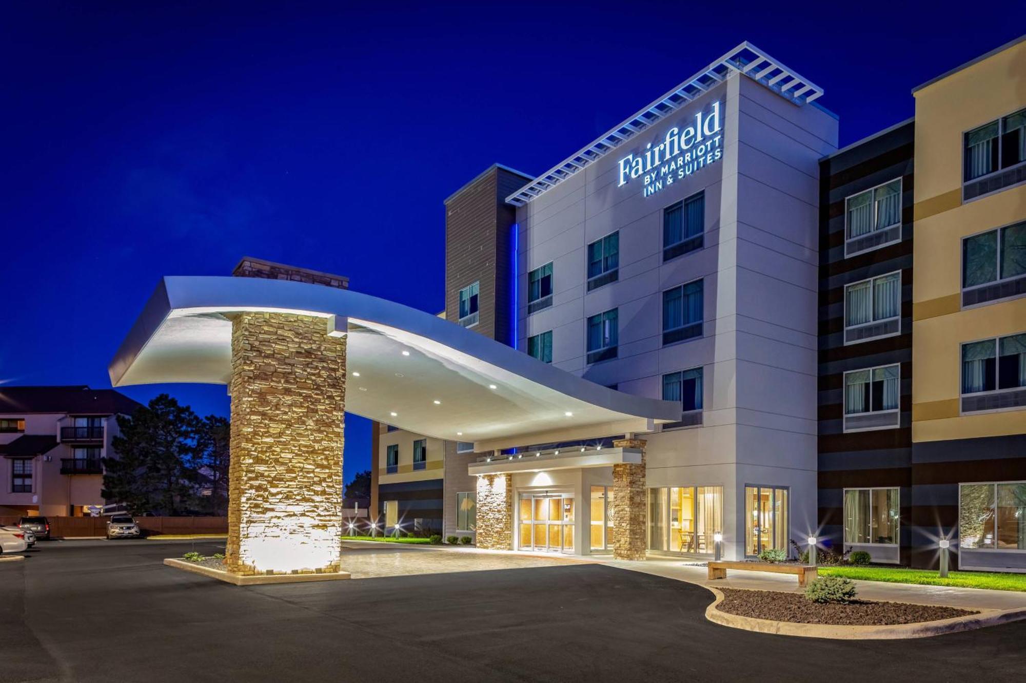 Hotel Fairfield By Marriott Port Clinton Waterfront Esterno foto